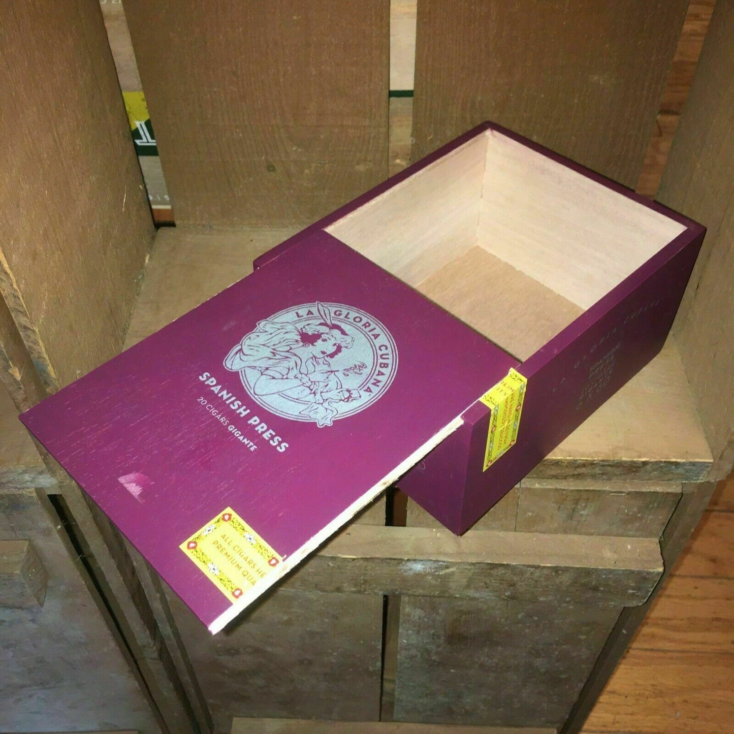 La Gloria Spanish Press Gigante Empty Wooden Cigar Box 5.5x7x3.5