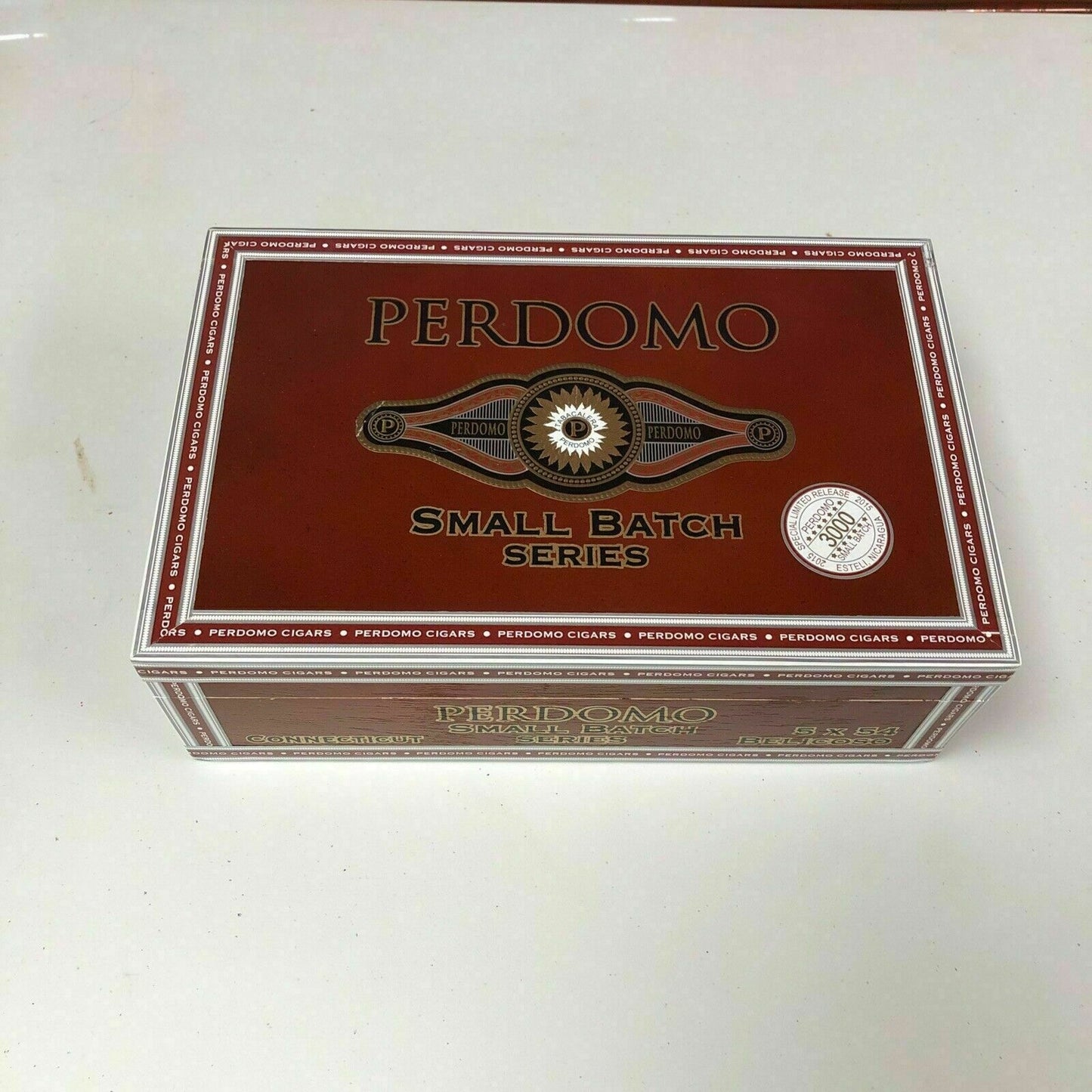 Perdomo Small Batch Series Connecticut Belicoso Empty Wooden Cigar Box 9x6x3