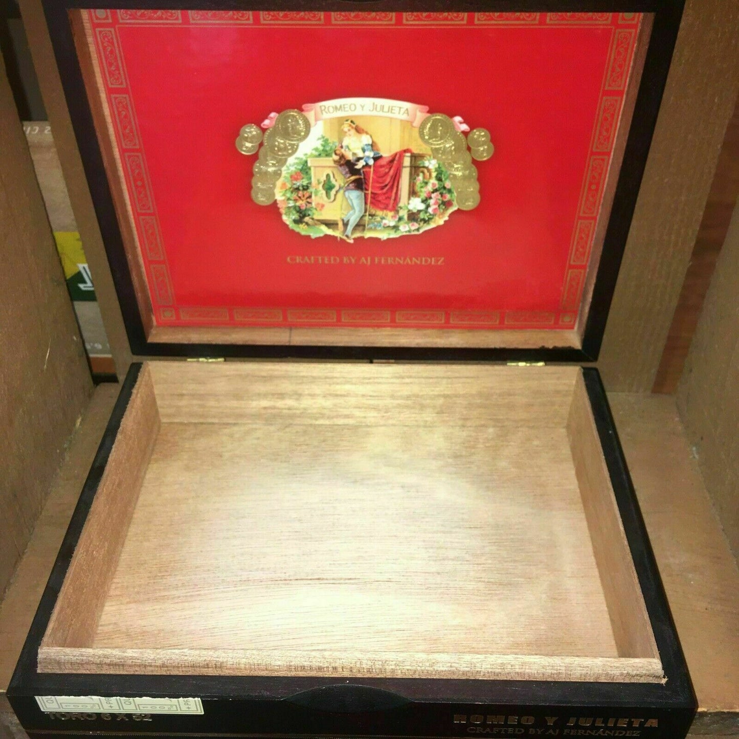 Romeo Y Julieta By Aj Fernandez Robusto Empty Wooden Cigar Box 9x6x2