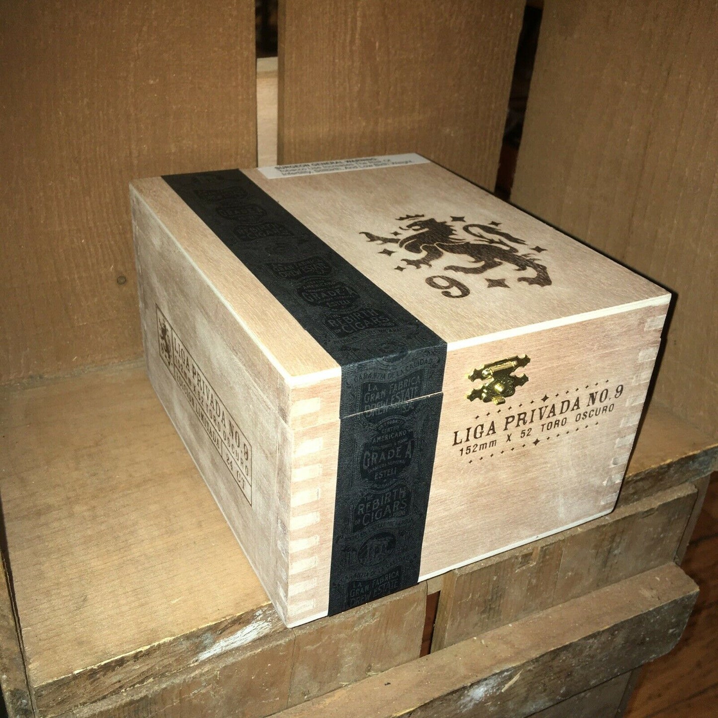 Liga Privada No9 Corona Viva Empty Wooden Cigar Box 5.5x7x4