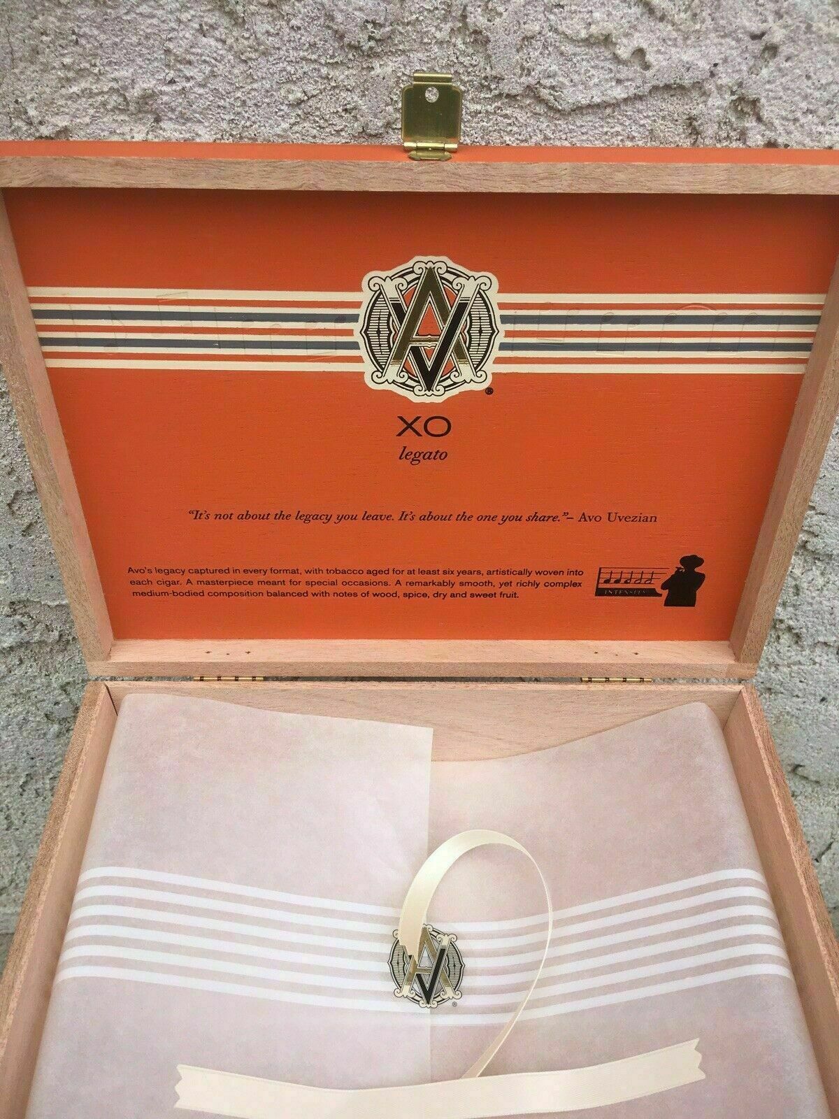 Avo Uvezian Xo Legato Empty Wooden Cigar Box 9.5x7x2