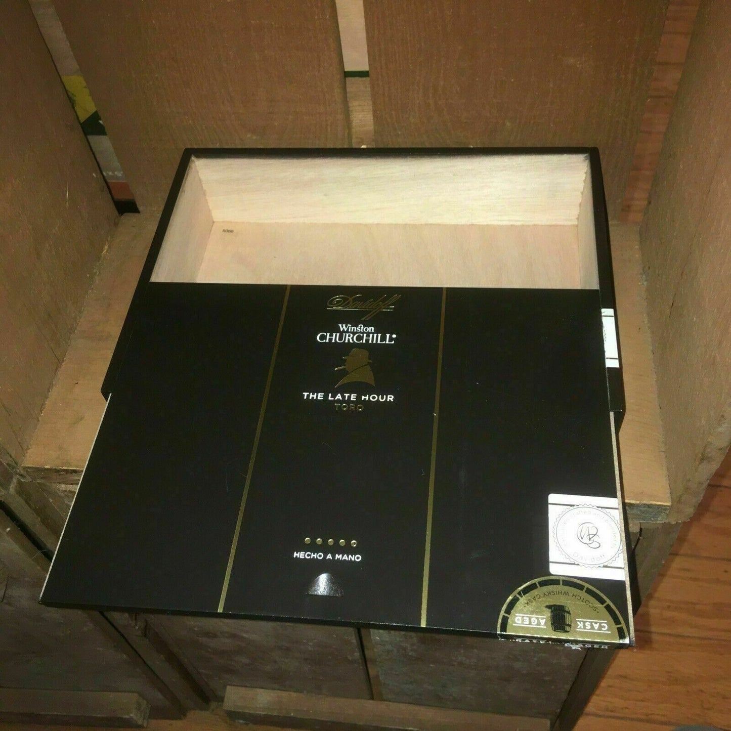 Davidoff Winston Churchill Late Hour Toro Empty Wooden Cigar Box 9x7x2