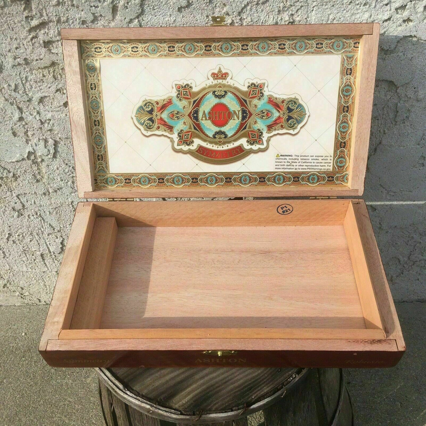 Ashton Symmetry Robusto Empty Wooden Cigar Box 11x6x2