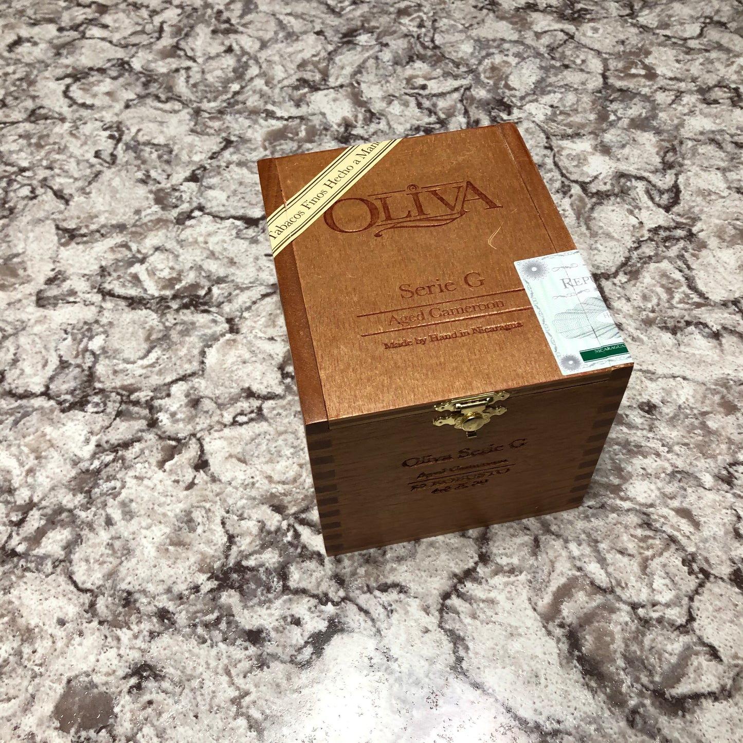 Oliva Serie G Robusto Empty Wooden Cigar Box 4.5x5.25x4