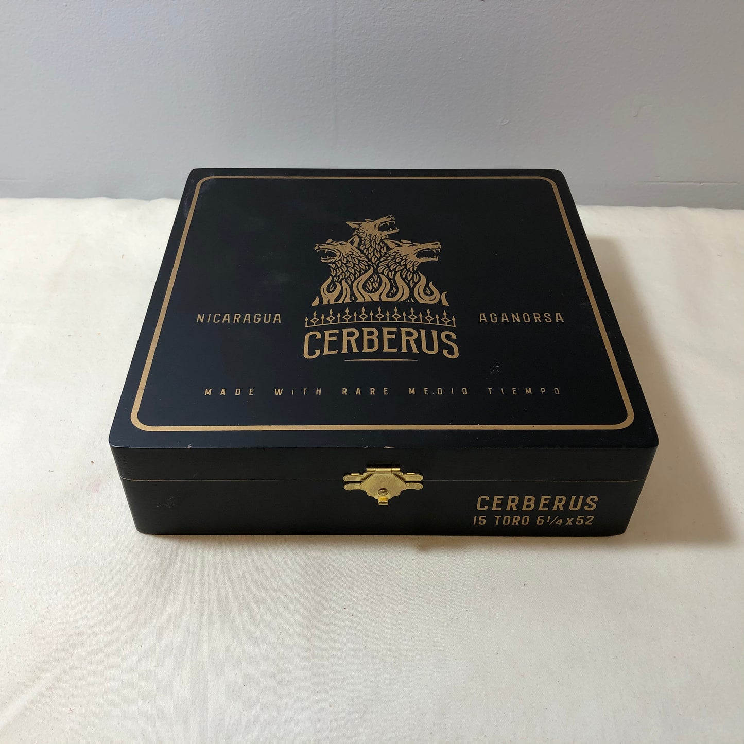 Cerberus Toro Empty Wooden Cigar Box 7.5x7.5x2