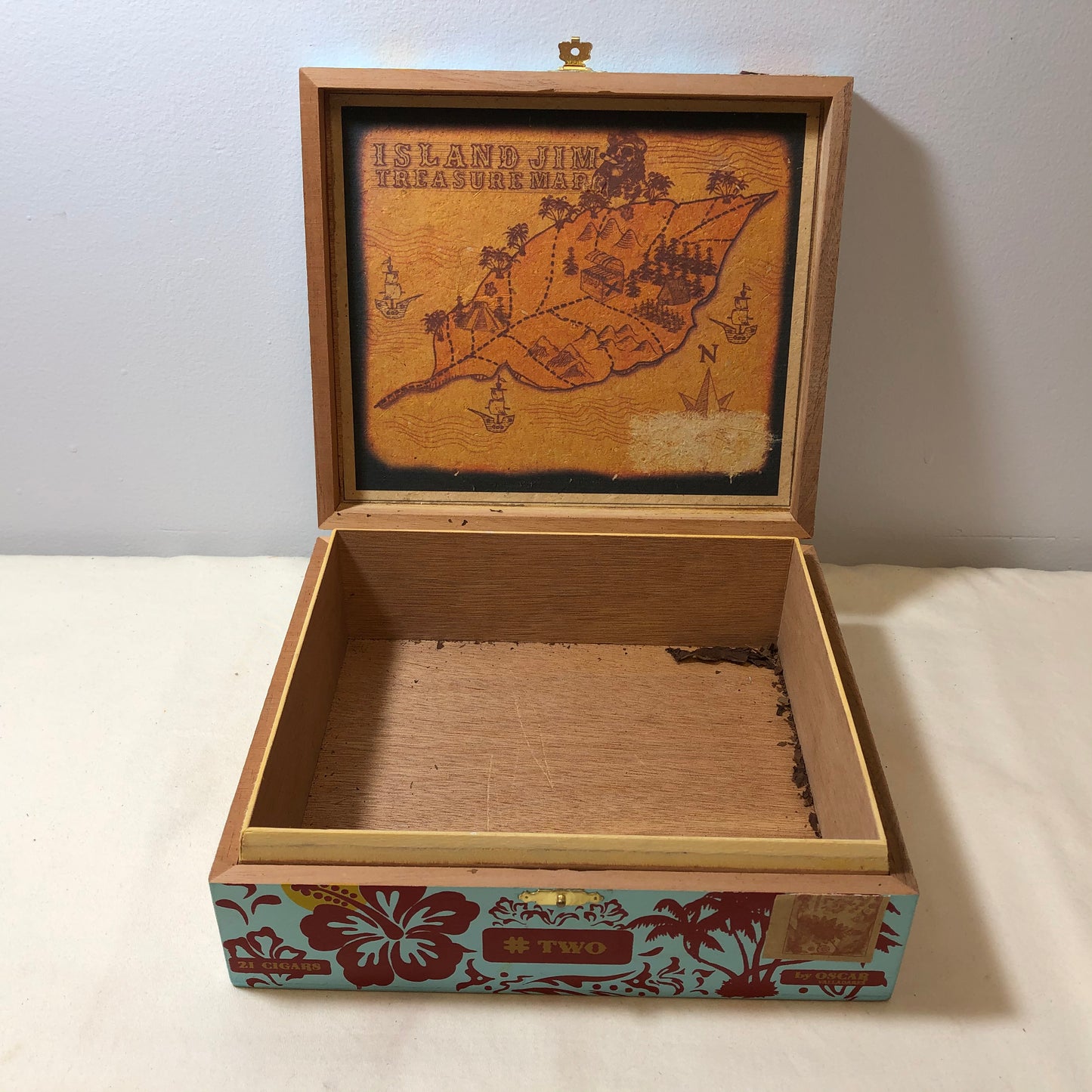 Island Jim Empty Wooden Cigar Box 8.5x7.5x2.75