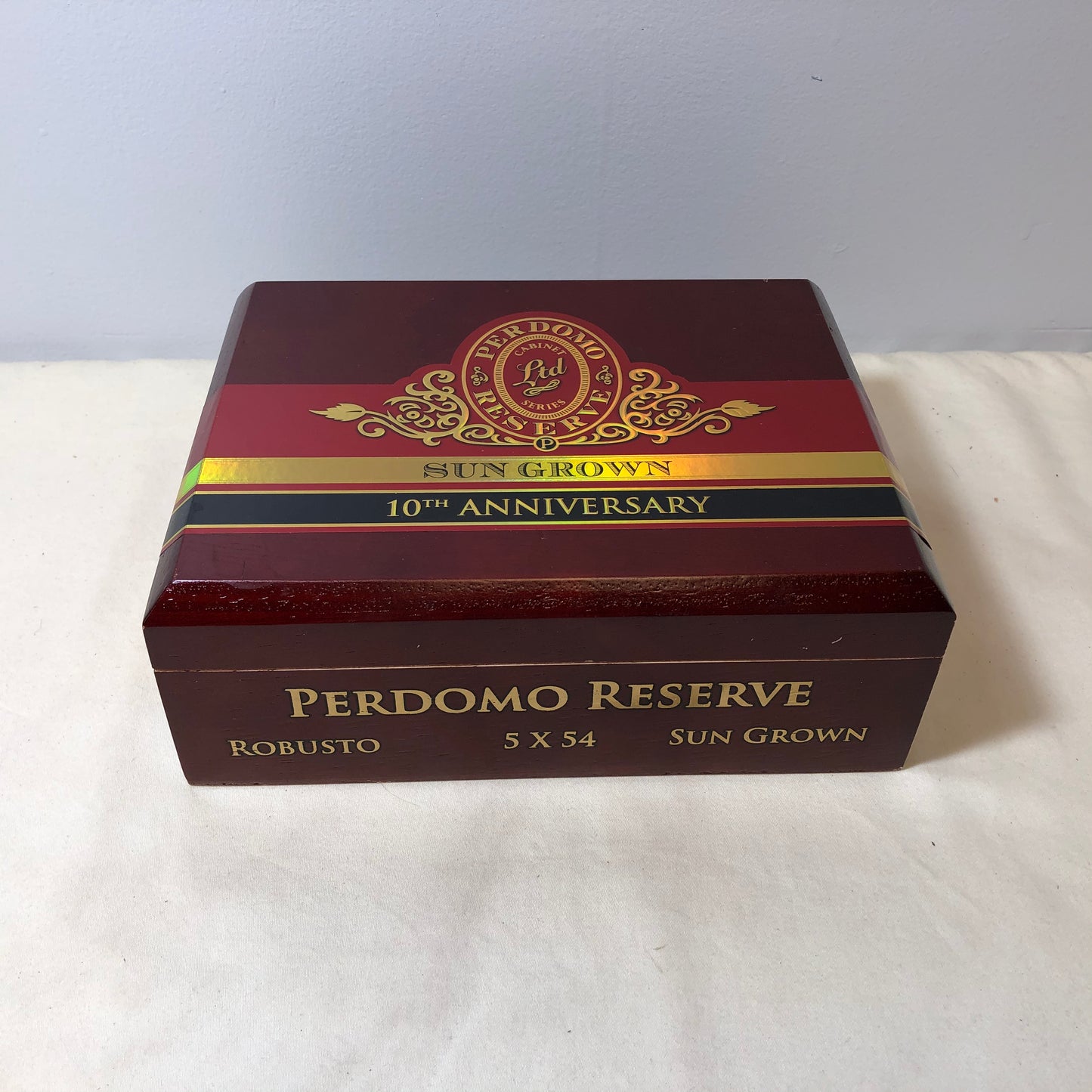 Perdomo 10th Anniversary Sun Grown Robusto Empty Wooden Cigar Box 8x6.25x3