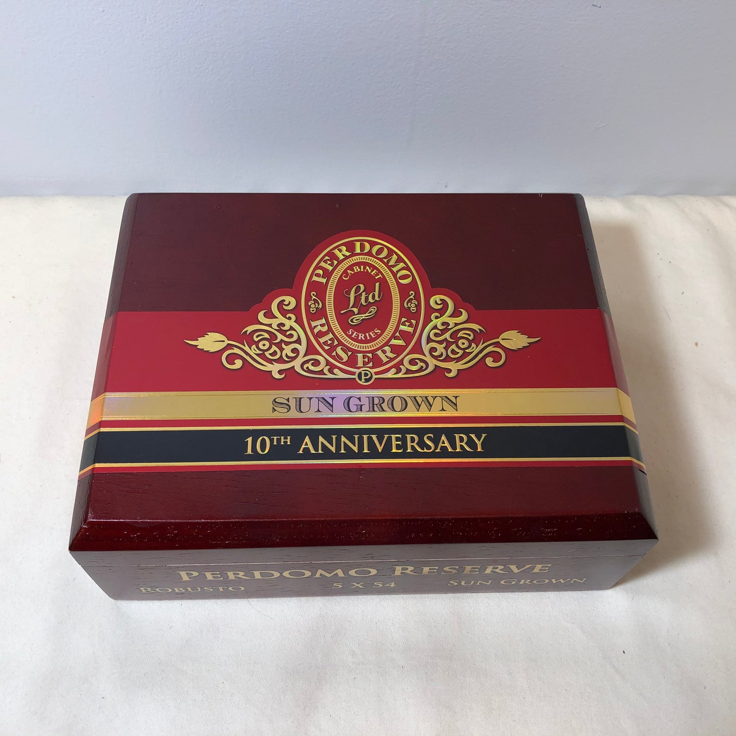 Perdomo 10th Anniversary Sun Grown Robusto Empty Wooden Cigar Box 8x6.25x3