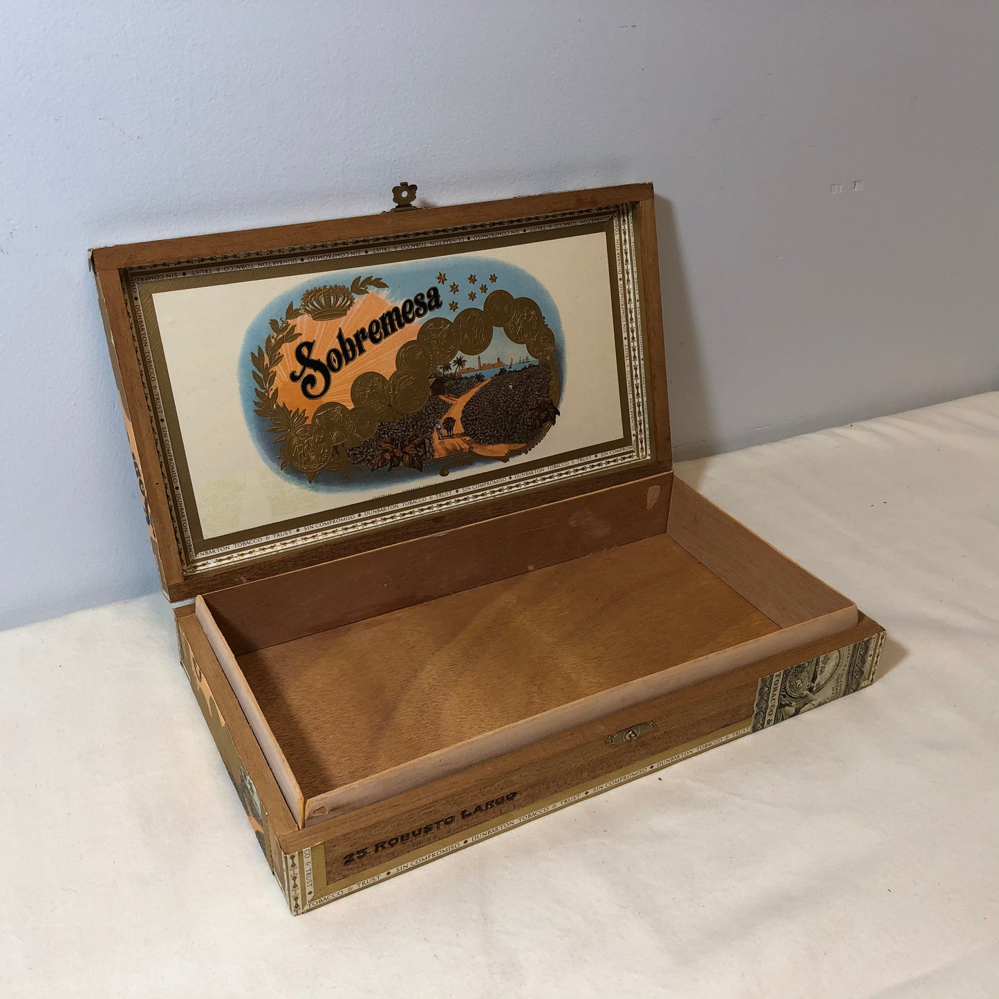 Dunbarton Sobremesa Robusto Largo Empty Wooden Cigar Box 11.5x6.5x2