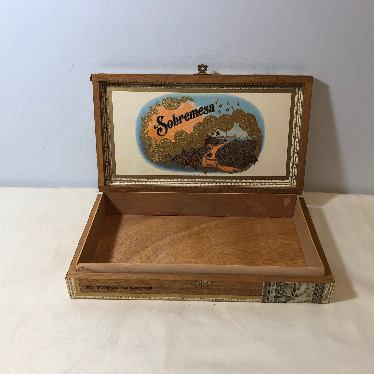 Dunbarton Sobremesa Robusto Largo Empty Wooden Cigar Box 11.5x6.5x2