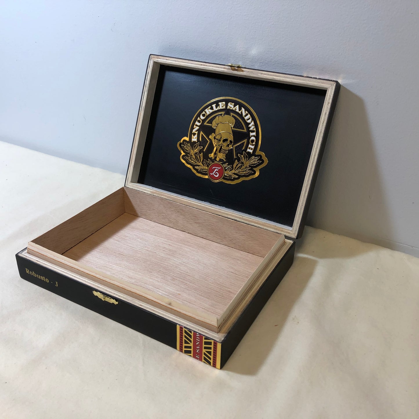 Guy Fieri Knuckle Sandwich Maduro Robusto Empty Wooden Cigar Box 8.25x6x1.75