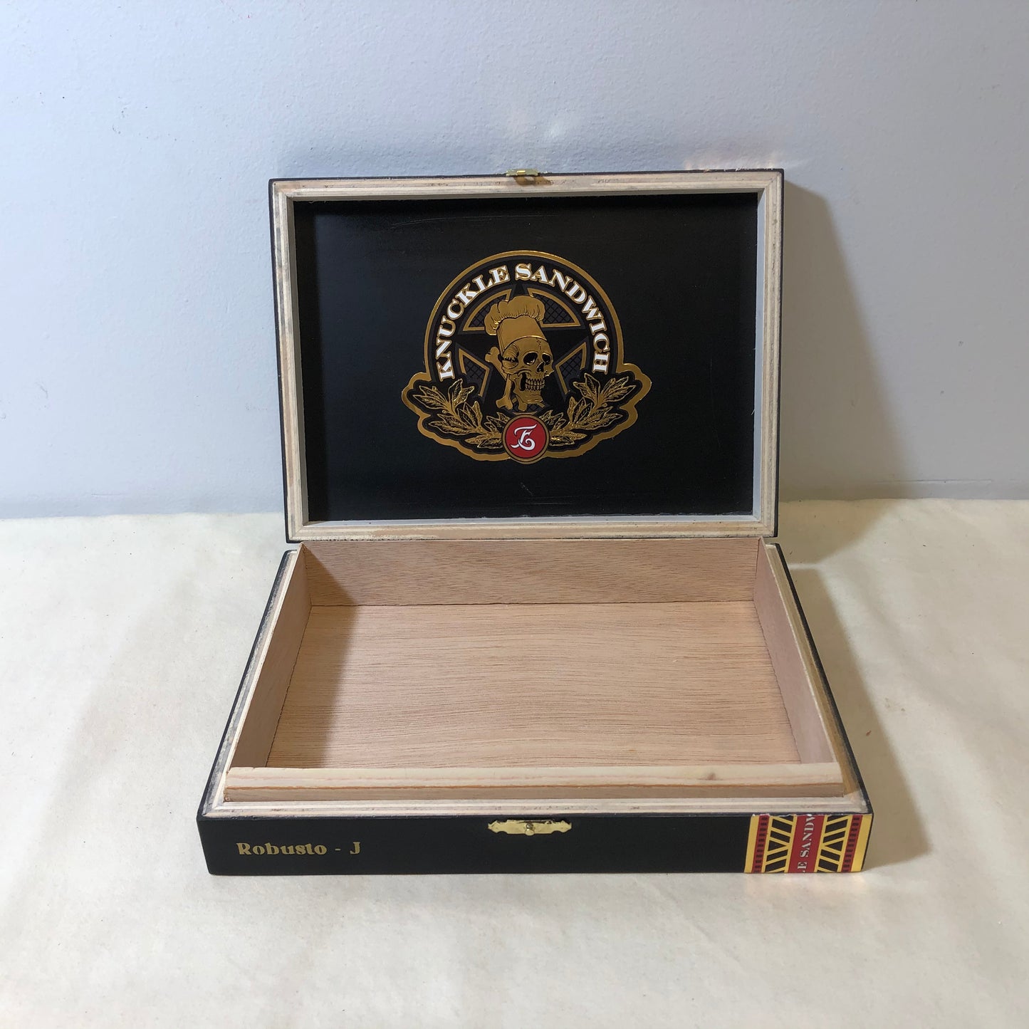 Guy Fieri Knuckle Sandwich Maduro Robusto Empty Wooden Cigar Box 8.25x6x1.75