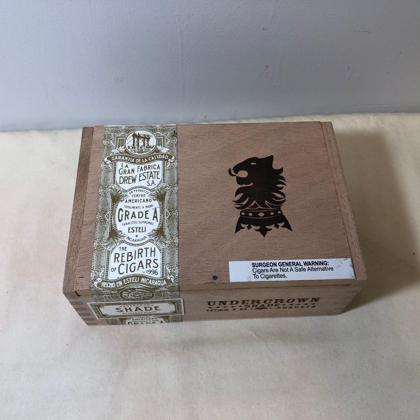 Undercrown Shade Robusto Empty Wooden Cigar Box 8.5x6x3.25