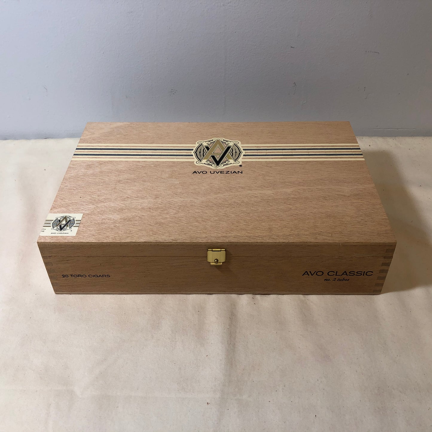 Avo Classic No2 Toro Tubo Empty Wooden Cigar Box 11x7.25x2.5