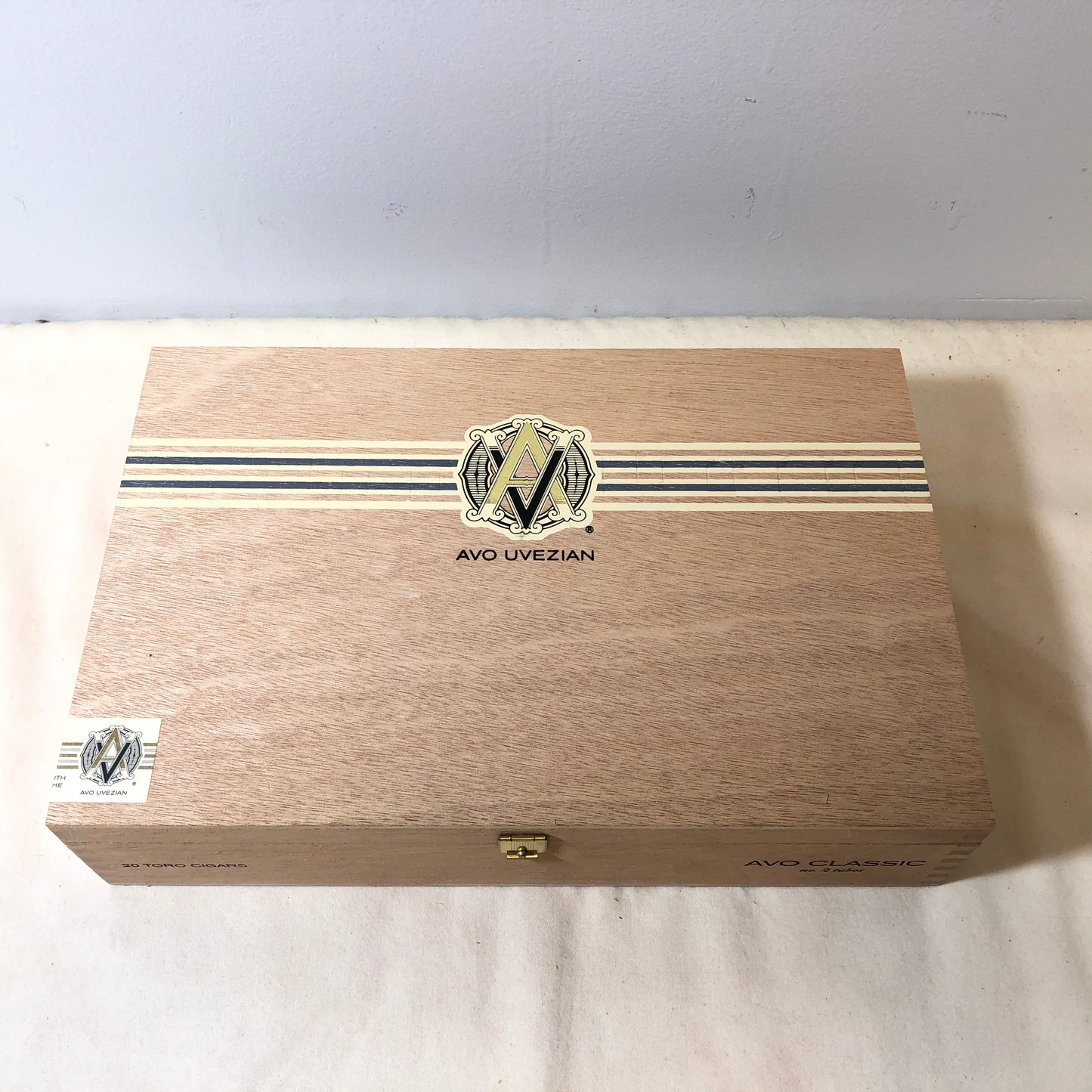 Avo Classic No2 Toro Tubo Empty Wooden Cigar Box 11x7.25x2.5