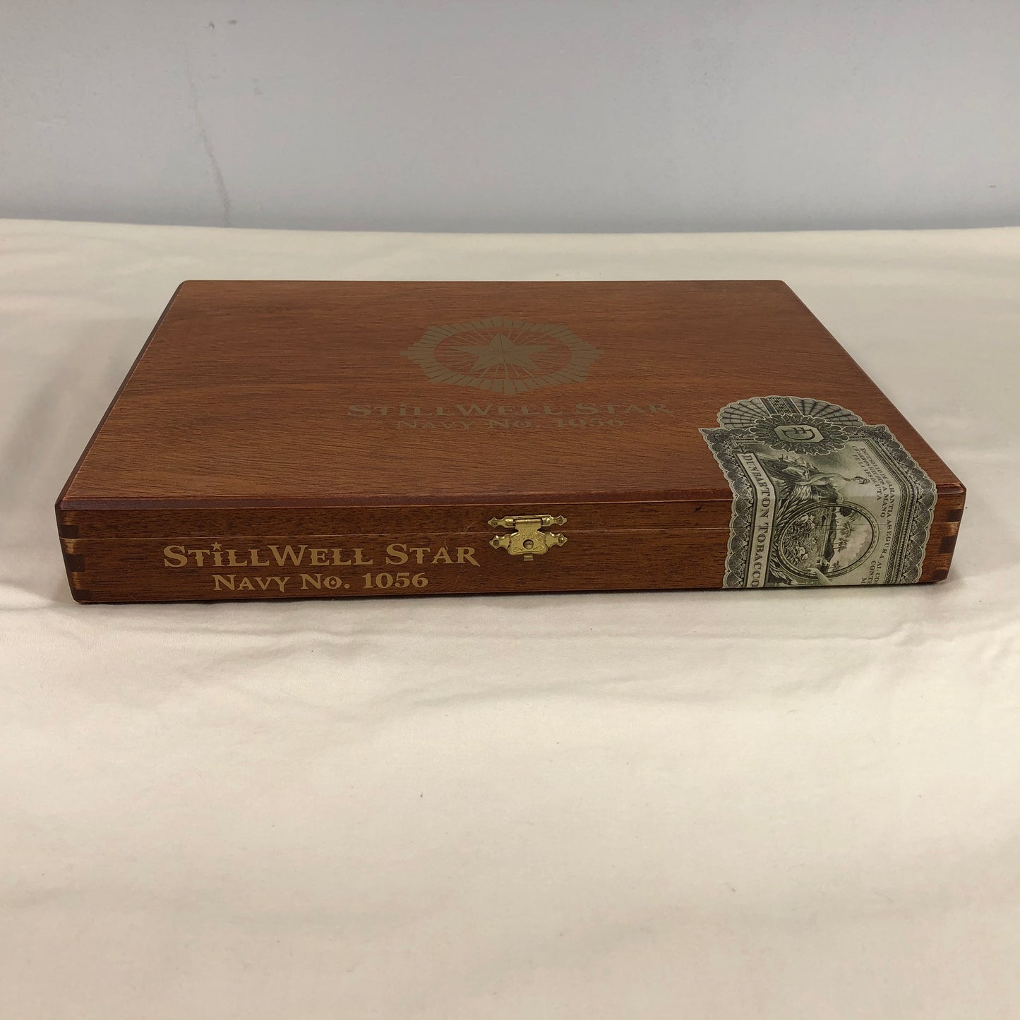 Dunbarton Stillwell Star Navy No1056 Empty Wooden Cigar Box 11.5x8.5x1.5