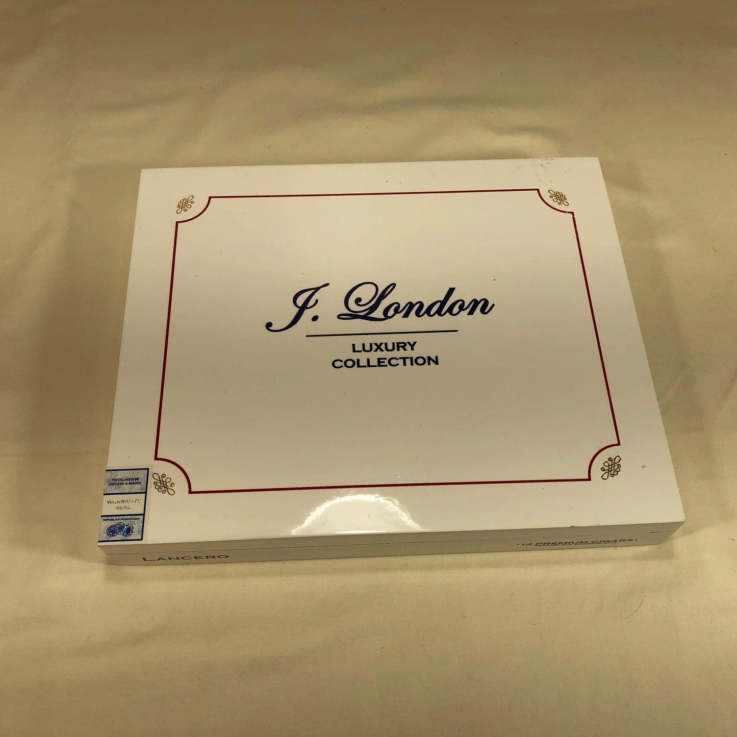 J London Luxury Collection Lancero Empty Wooden Cigar Box 11.25x9.5x1.5