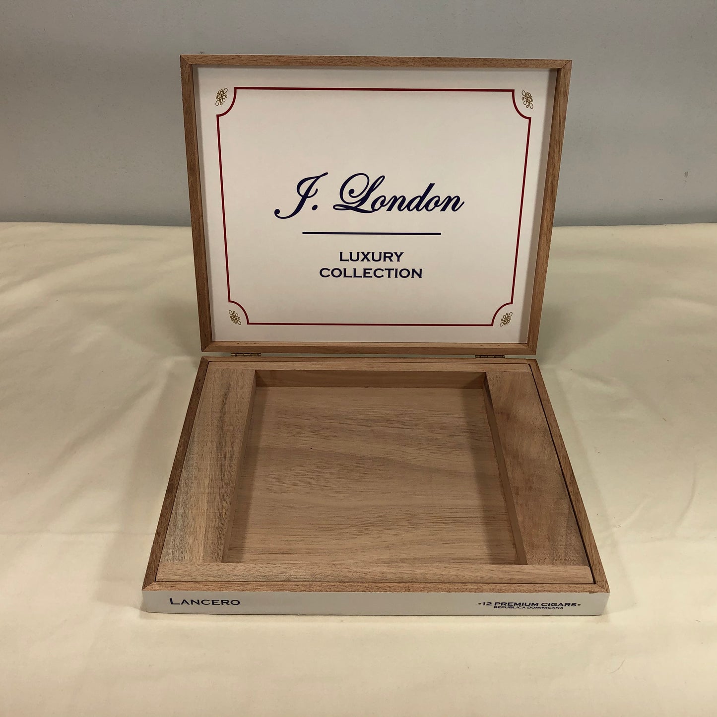 J London Luxury Collection Lancero Empty Wooden Cigar Box 11.25x9.5x1.5