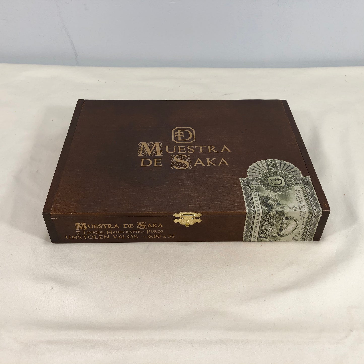 Muestra De Saka Unstolen Valor Empty Wooden Cigar Box 10x7.25x1.75