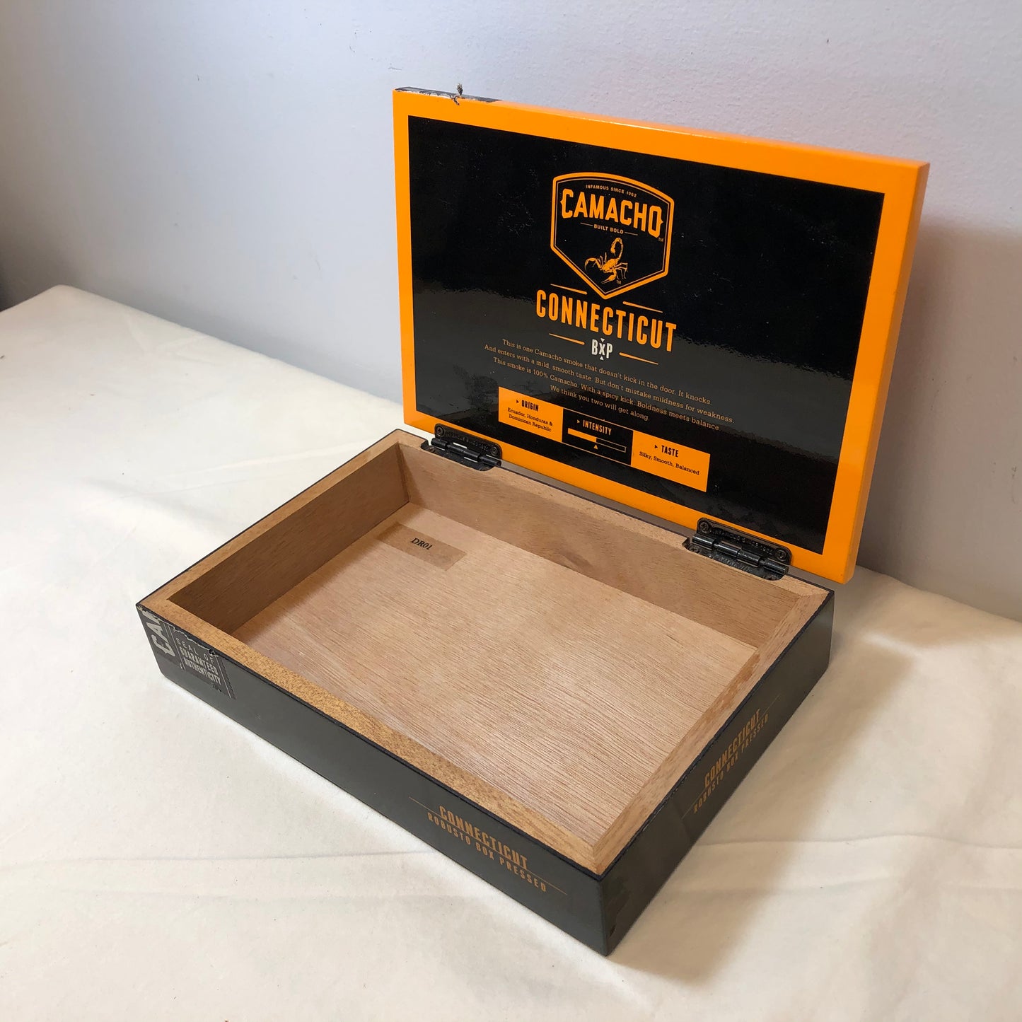 Camacho Connecticut Robusto Box Pressed Empty Wooden Cigar Box 8.75x6x2