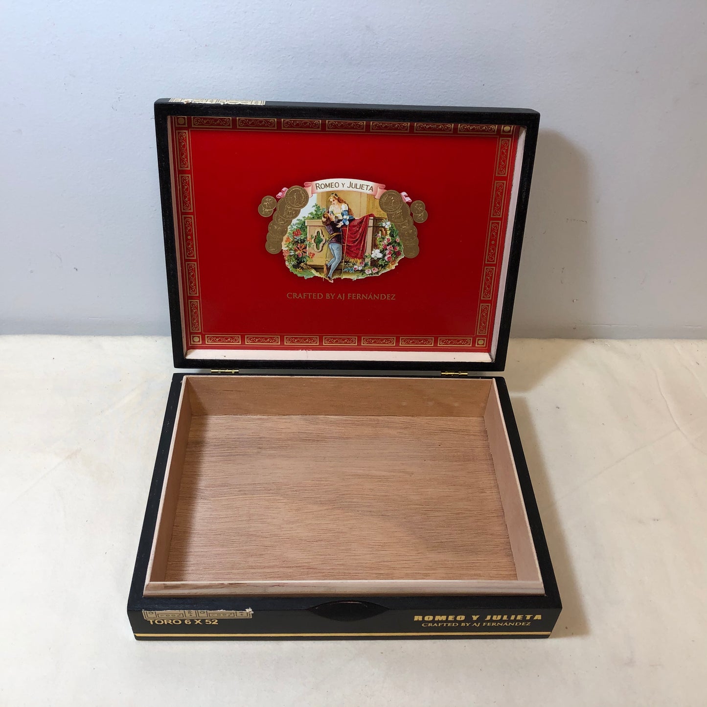 Romeo Y Julieta By Aj Fernandez Toro Empty Wooden Cigar Box 9.25x7x2