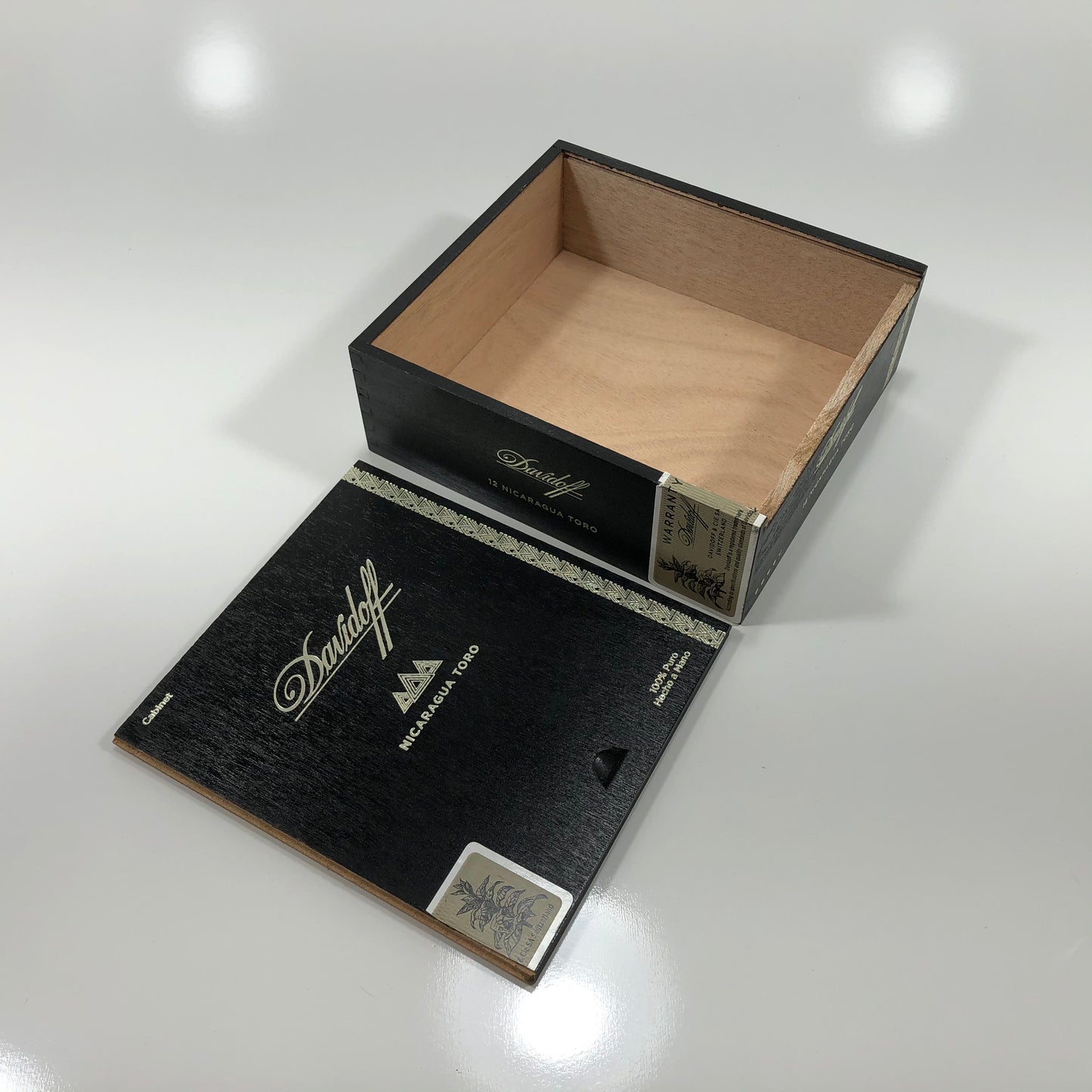 Davidoff Nicaragua Toro Empty Wooden Cigar Box 5.5x6.25x2