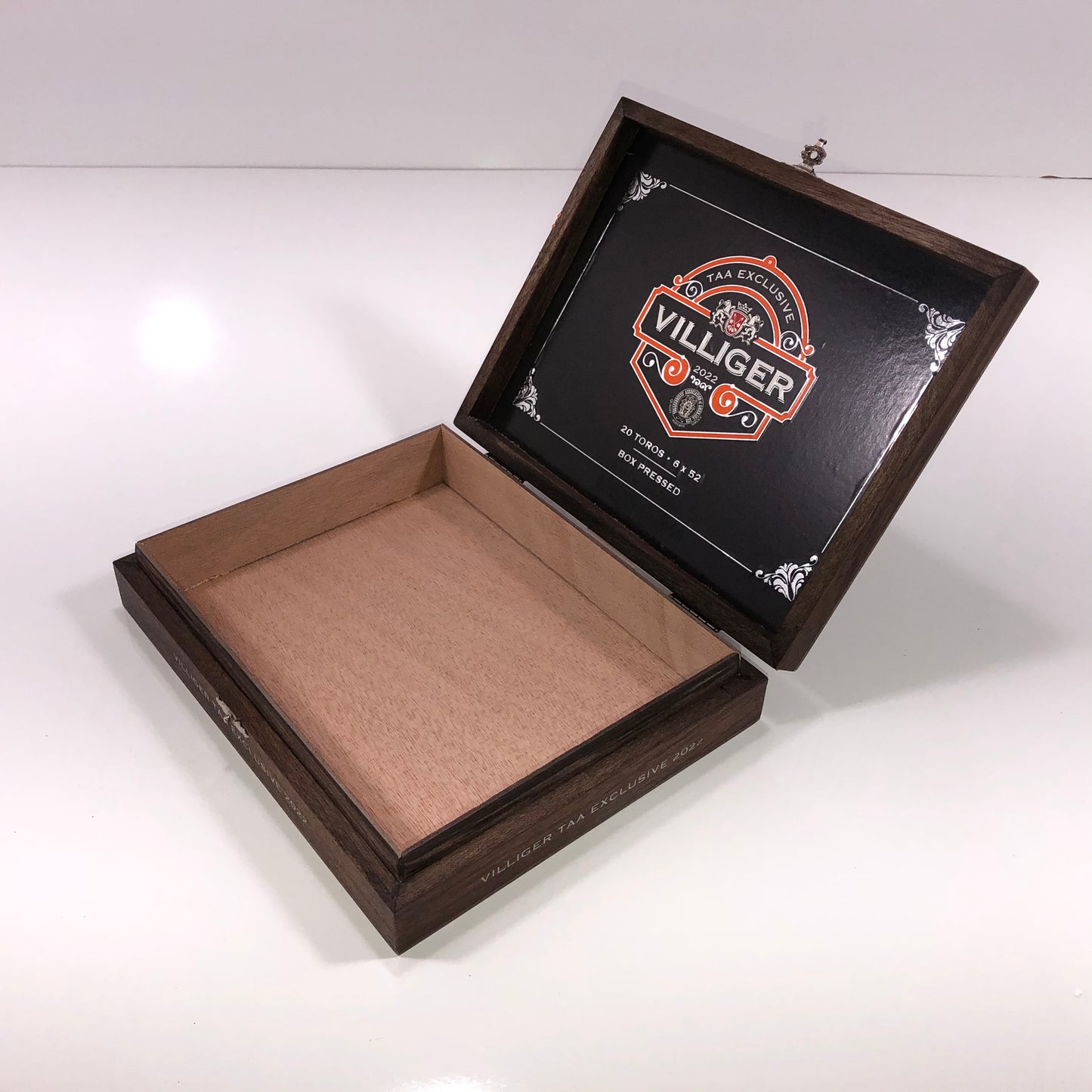 Villiger Exclusivo 2022 Empty Wooden Cigar Box 9x7x2