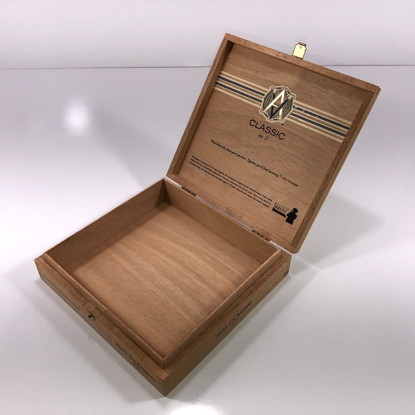 Avo Classic Corona Empty Wooden Cigar Box 8.25x8x2