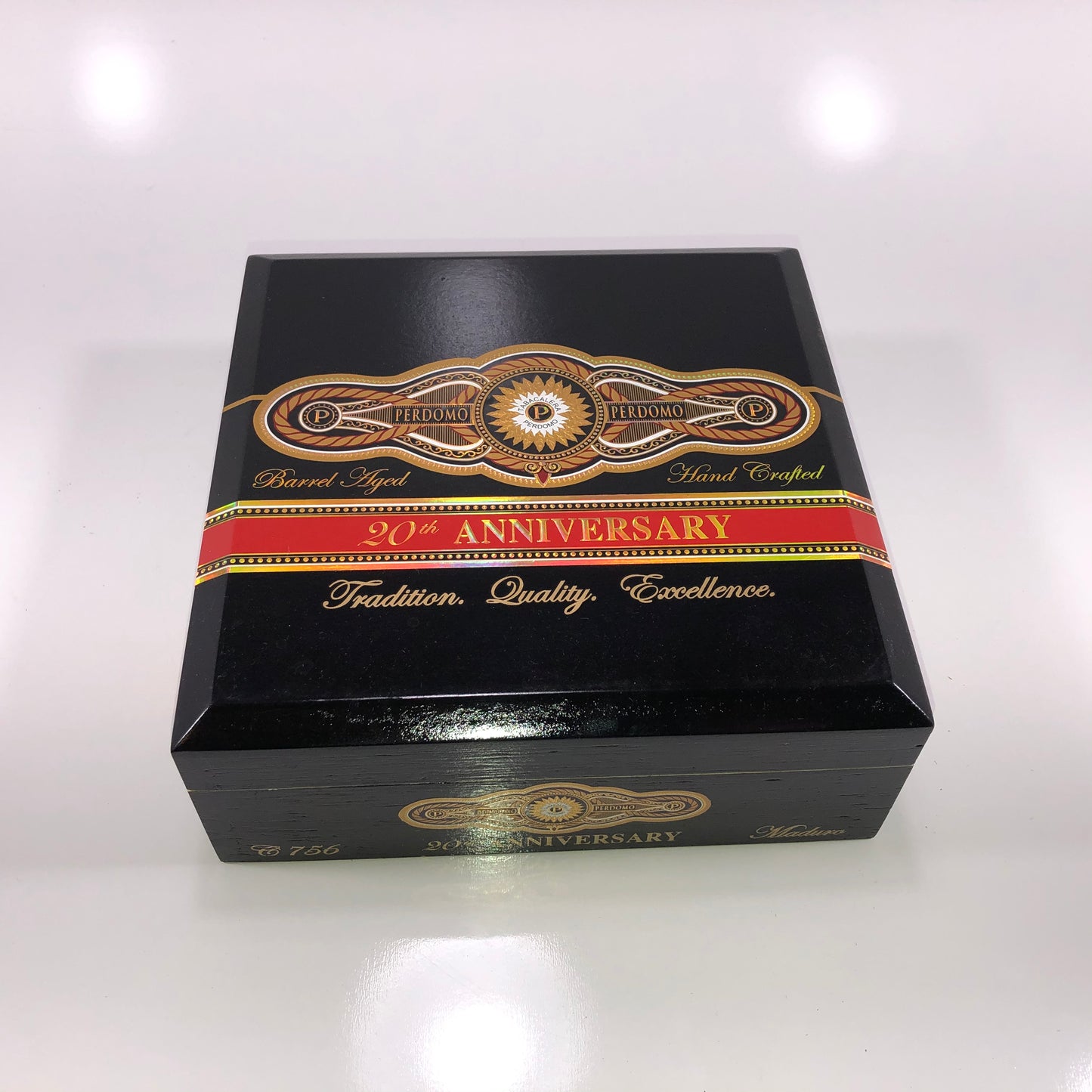 Perdomo 20th Anniversary Maduro Churchill Empty Wooden Cigar Box 8x8.25x3