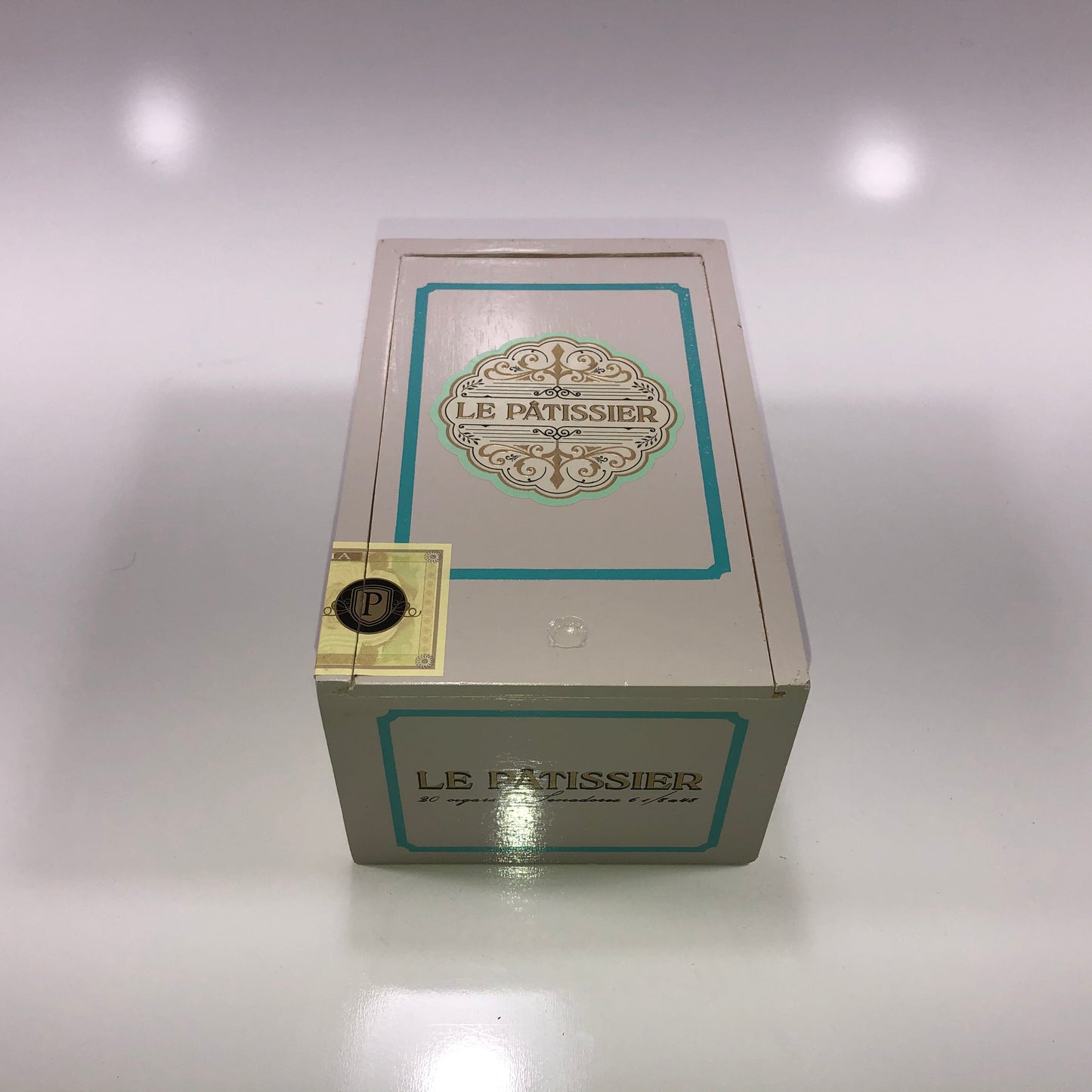 Le Patissier Senadores Empty Wooden Cigar Box 4.5x7x3.5