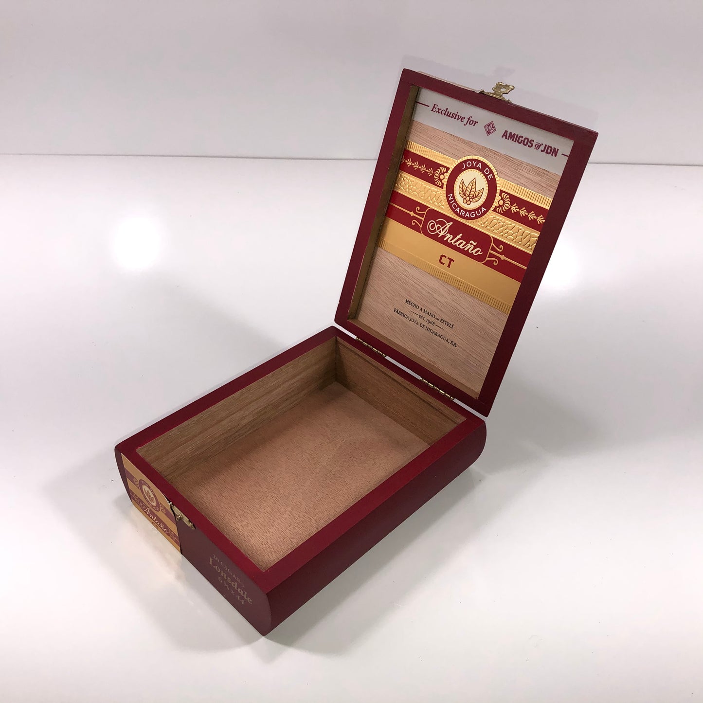 Joya De Nicaragua Antano Connecticut Lonsdale Empty Wooden Cigar Box 6x7.5x2.25