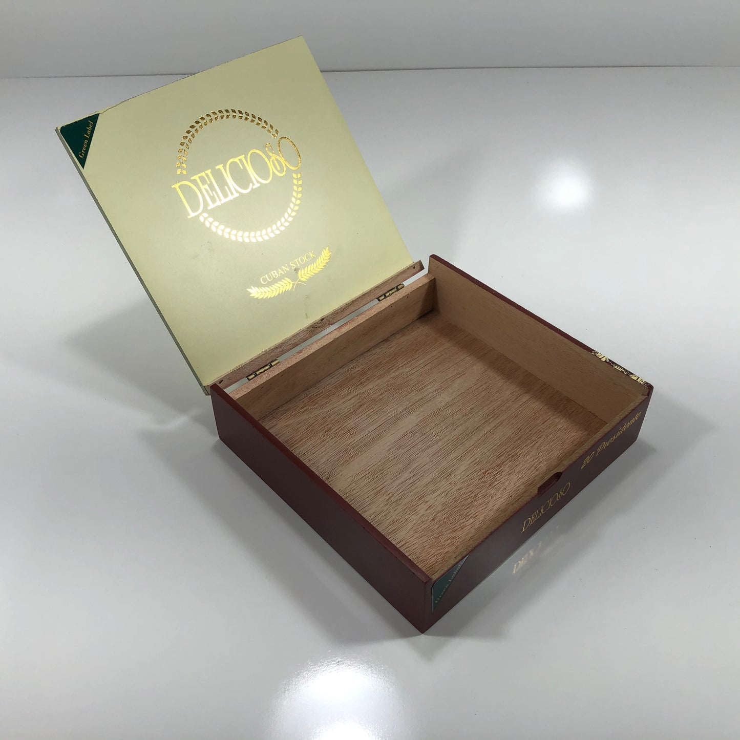 Delicioso Presidente Empty Wooden Cigar Box 8x7.75x2