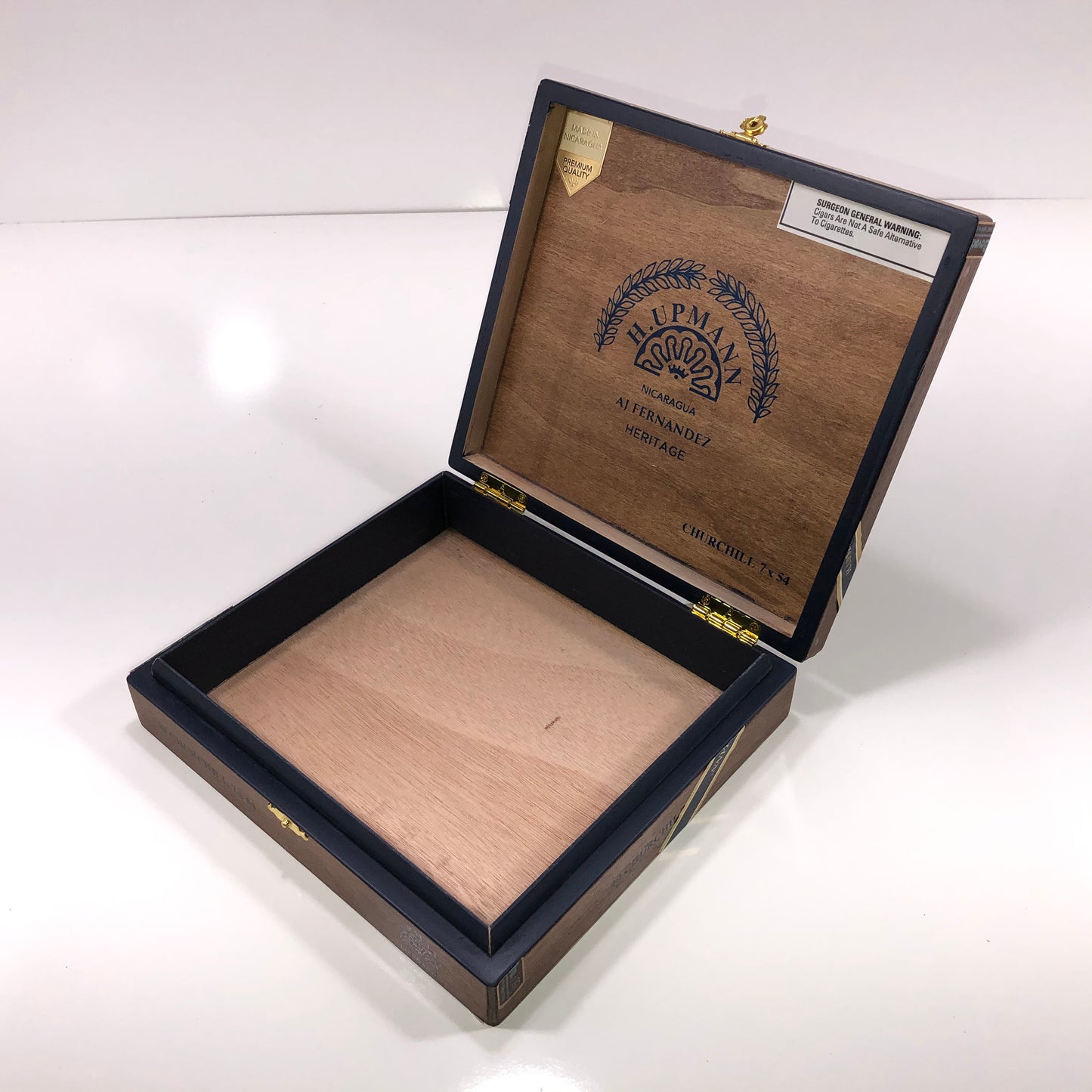 H Upmann Heritage Churchill Empty Wooden Cigar Box 9.25x8.25x2