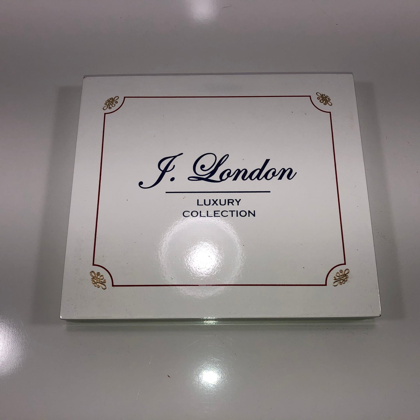 J London Luxury Collection Lonsdale Empty Wooden Cigar Box 8.5x7.5x1