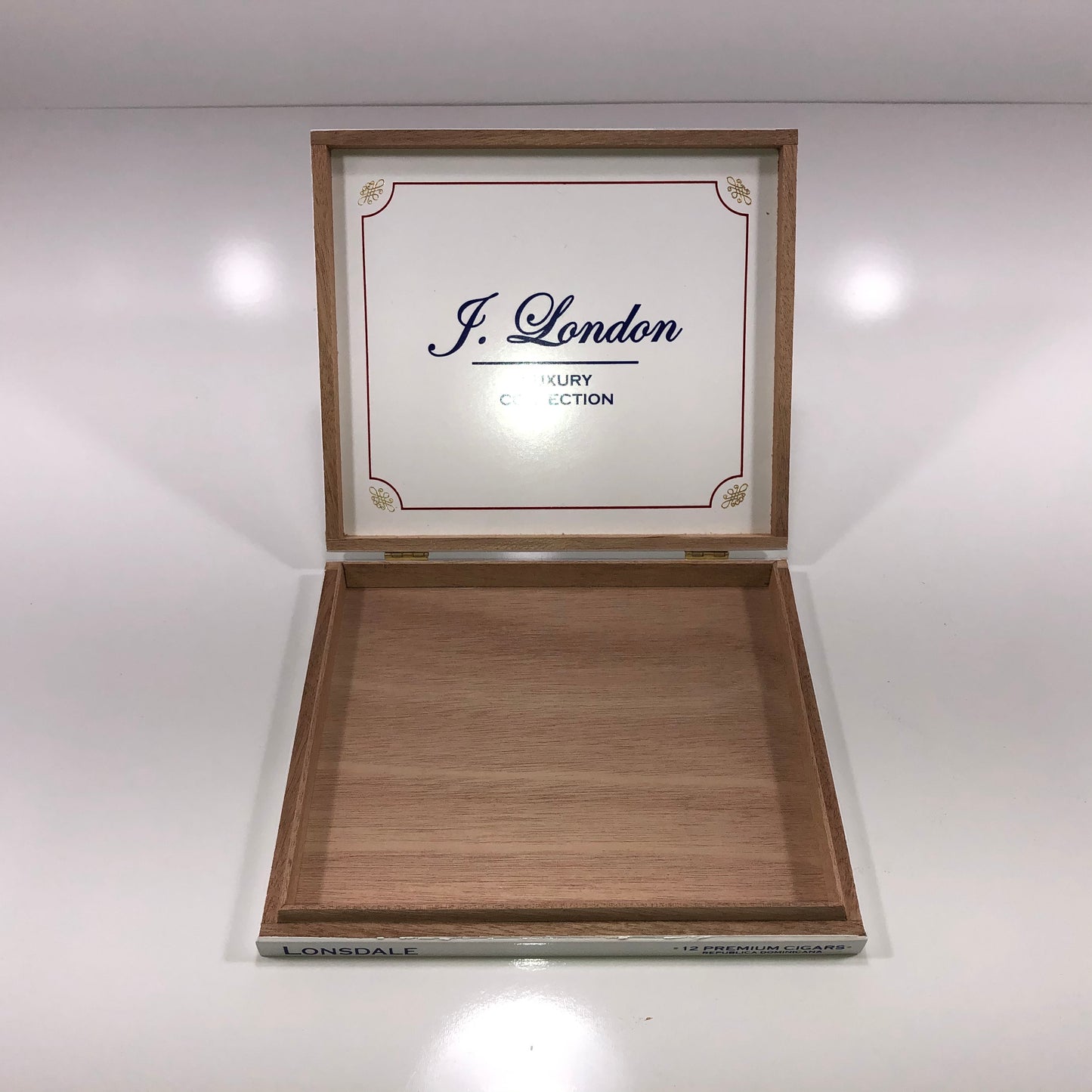 J London Luxury Collection Lonsdale Empty Wooden Cigar Box 8.5x7.5x1