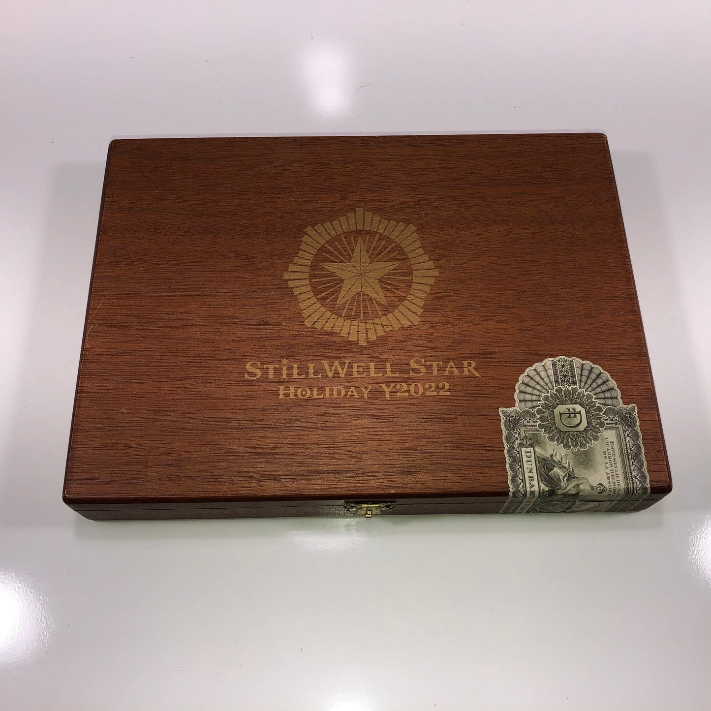 Dunbarton Stillwell Star Y2022 Empty Wooden Cigar Box 11.5x8.5x1.5