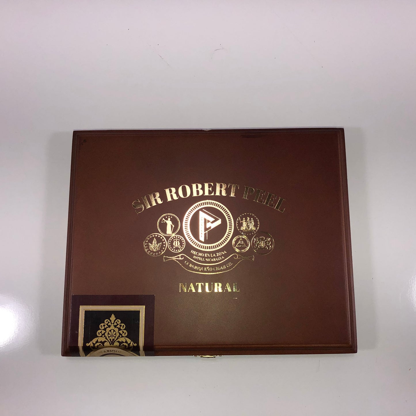 Protocol Sir Robert Peel Empty Wooden Cigar Box 9.5x7.5x1.25