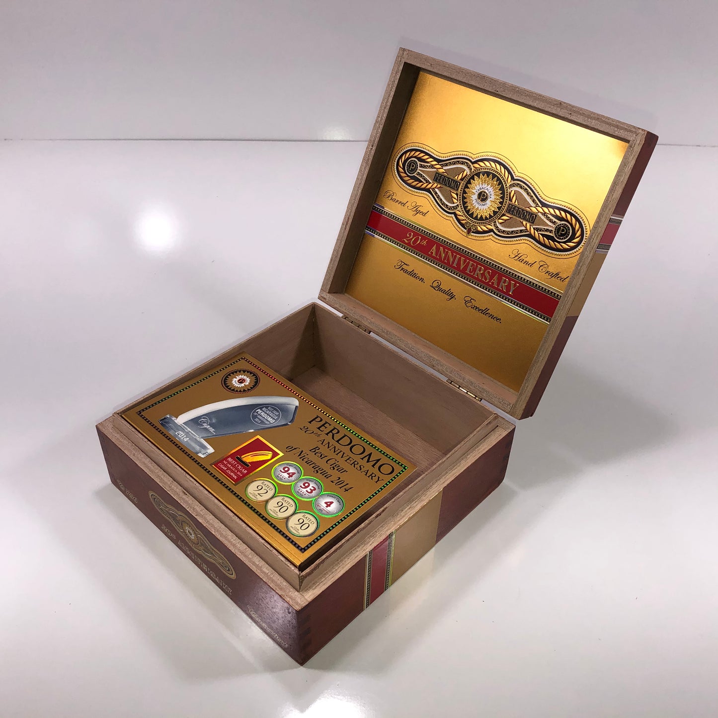 Perdomo 20th Anniversary Connecticut Churchill Empty Wooden Cigar Box 8x8x3.5