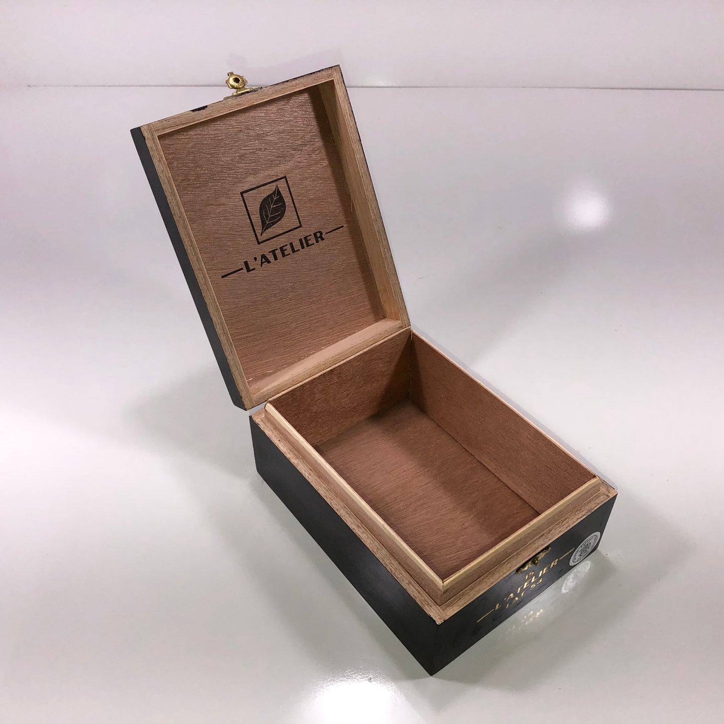 L'Atelier Lat54 Empty Wooden Cigar Box 5.25x7x3