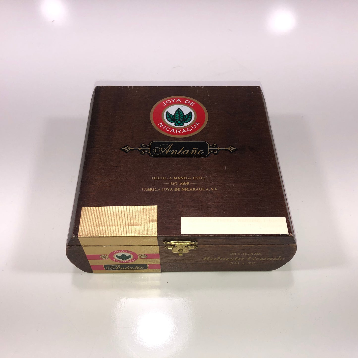 Joya De Nicaragua Robusto Grande Empty Wooden Cigar Box 6.75x6.25x2.5 (1)