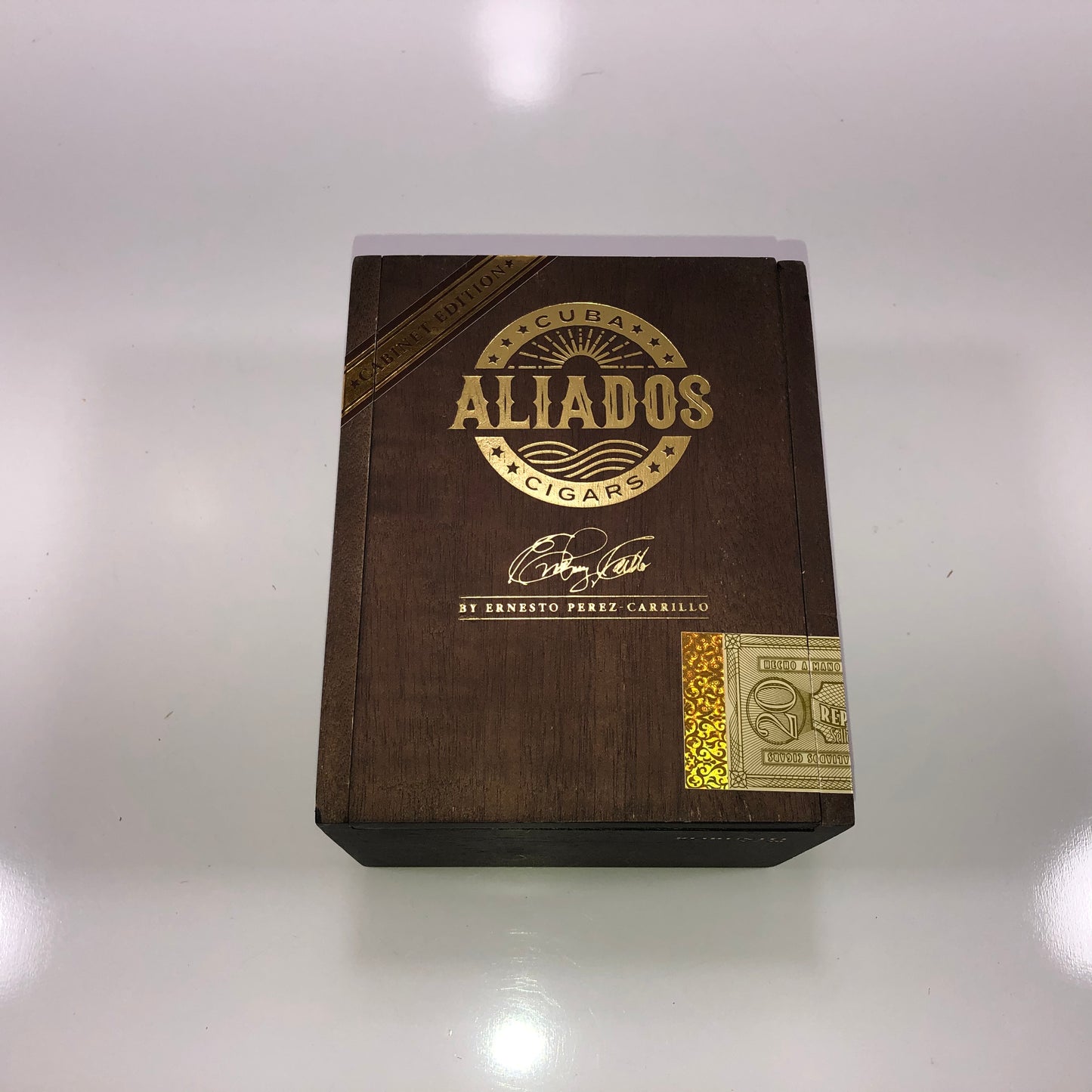 Aliados Robusto Empty Wooden Cigar Box 5x6x3.75