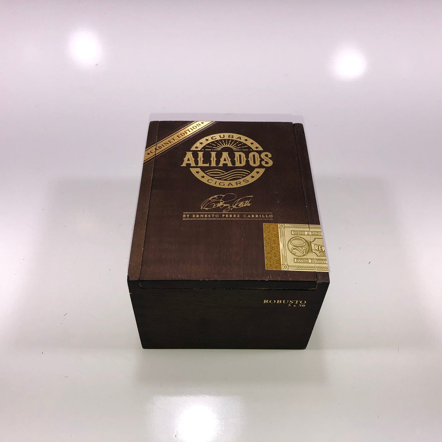 Aliados Robusto Empty Wooden Cigar Box 5x6x3.75