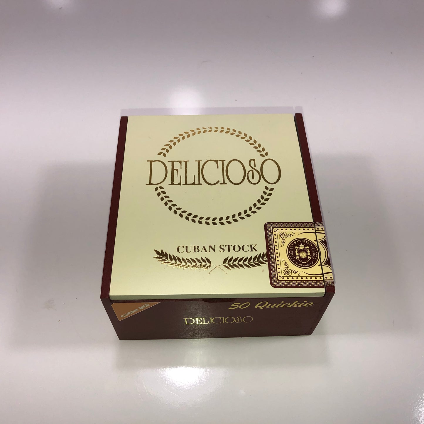 Delicioso Quickie Empty Wooden Cigar Box 5.25x5.75x3