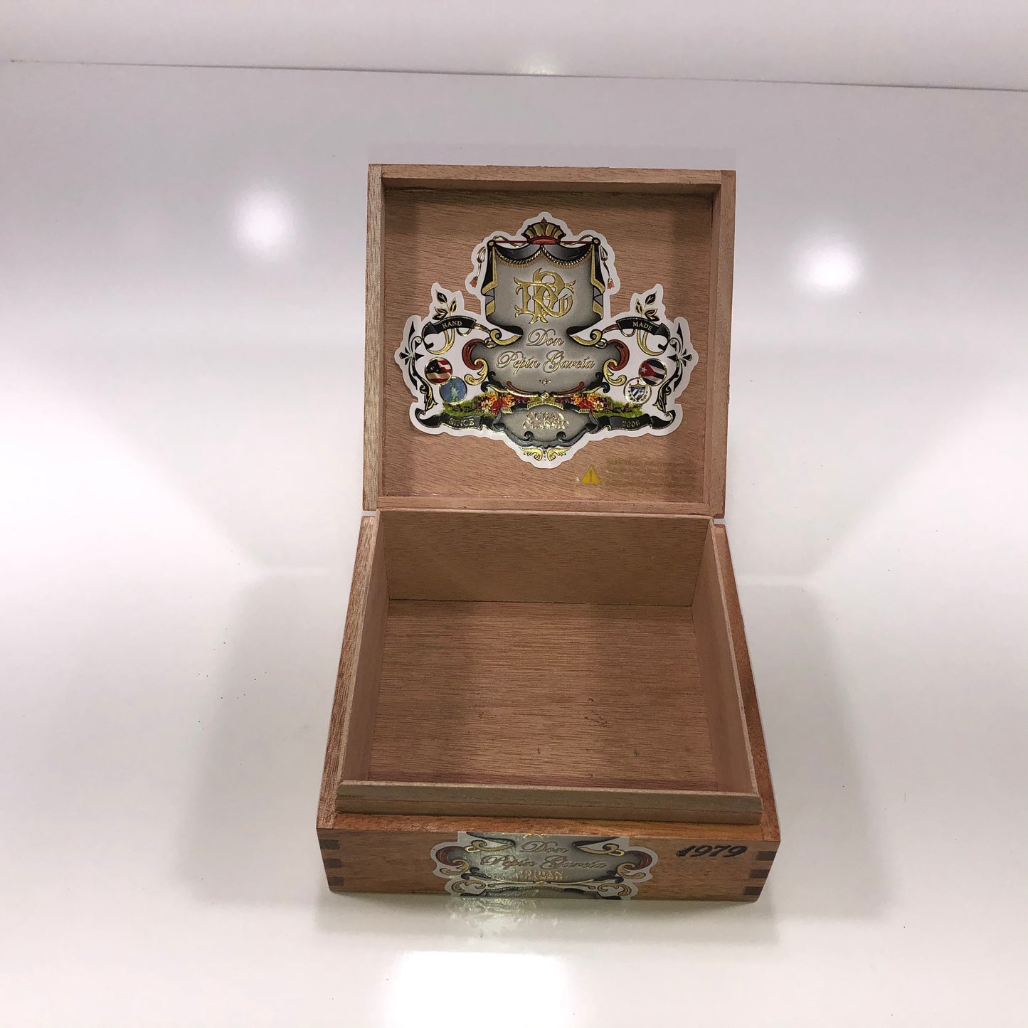 Don Pepin Garcia 1979 Robusto Empty Wooden Cigar Box 6.25x6x2.75