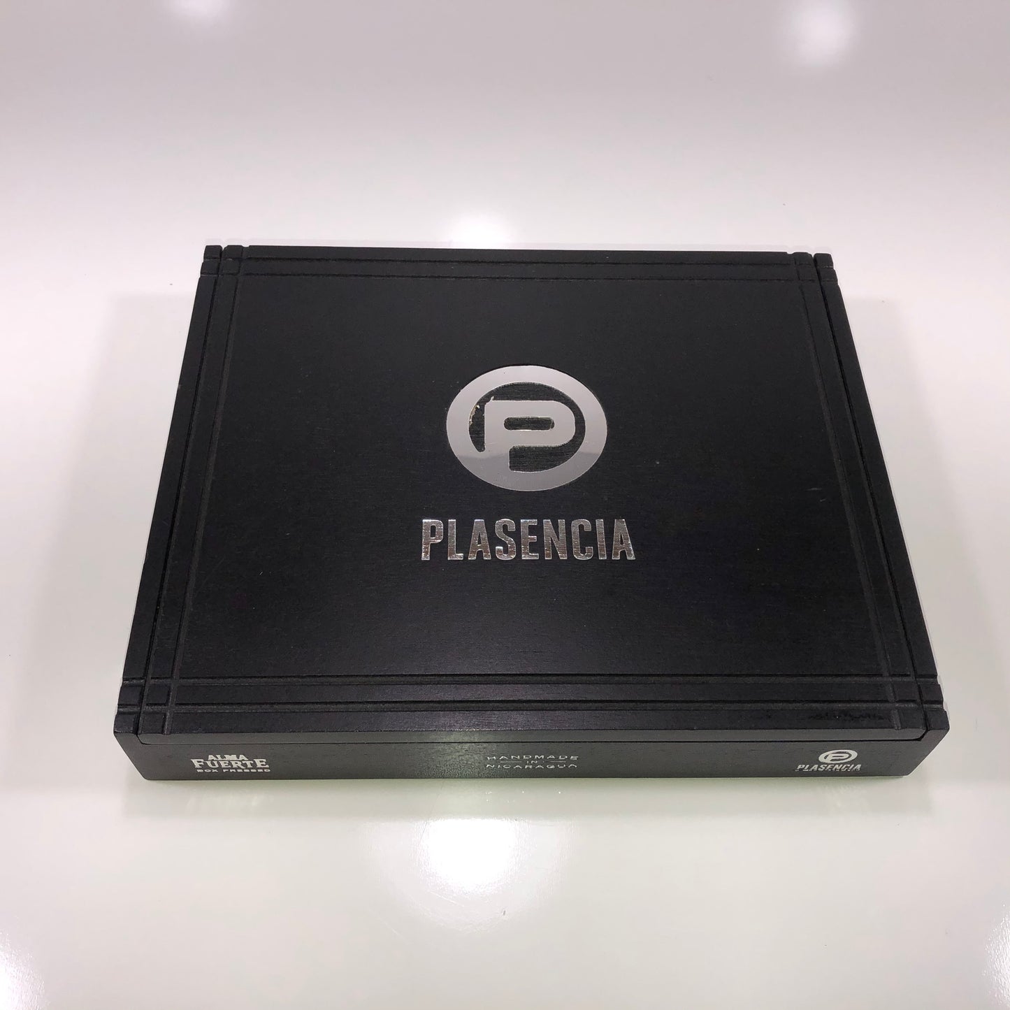 Plasencia Alma Fuerte Generacion Empty Wooden Cigar Box 10x8.25x1.5