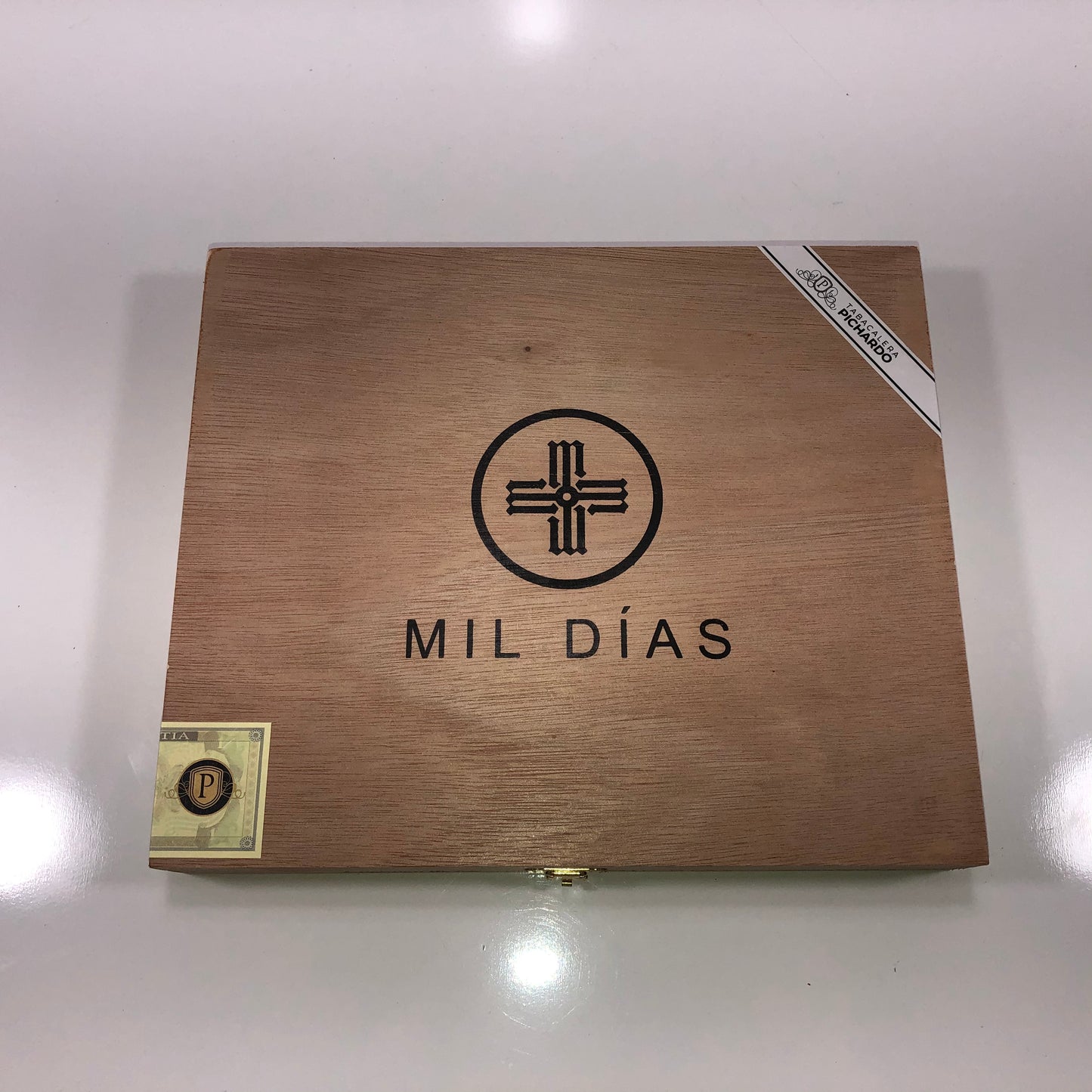 Mil Dias Escogidos 2021 Empty Wooden Cigar Box 10x8.5x1.5