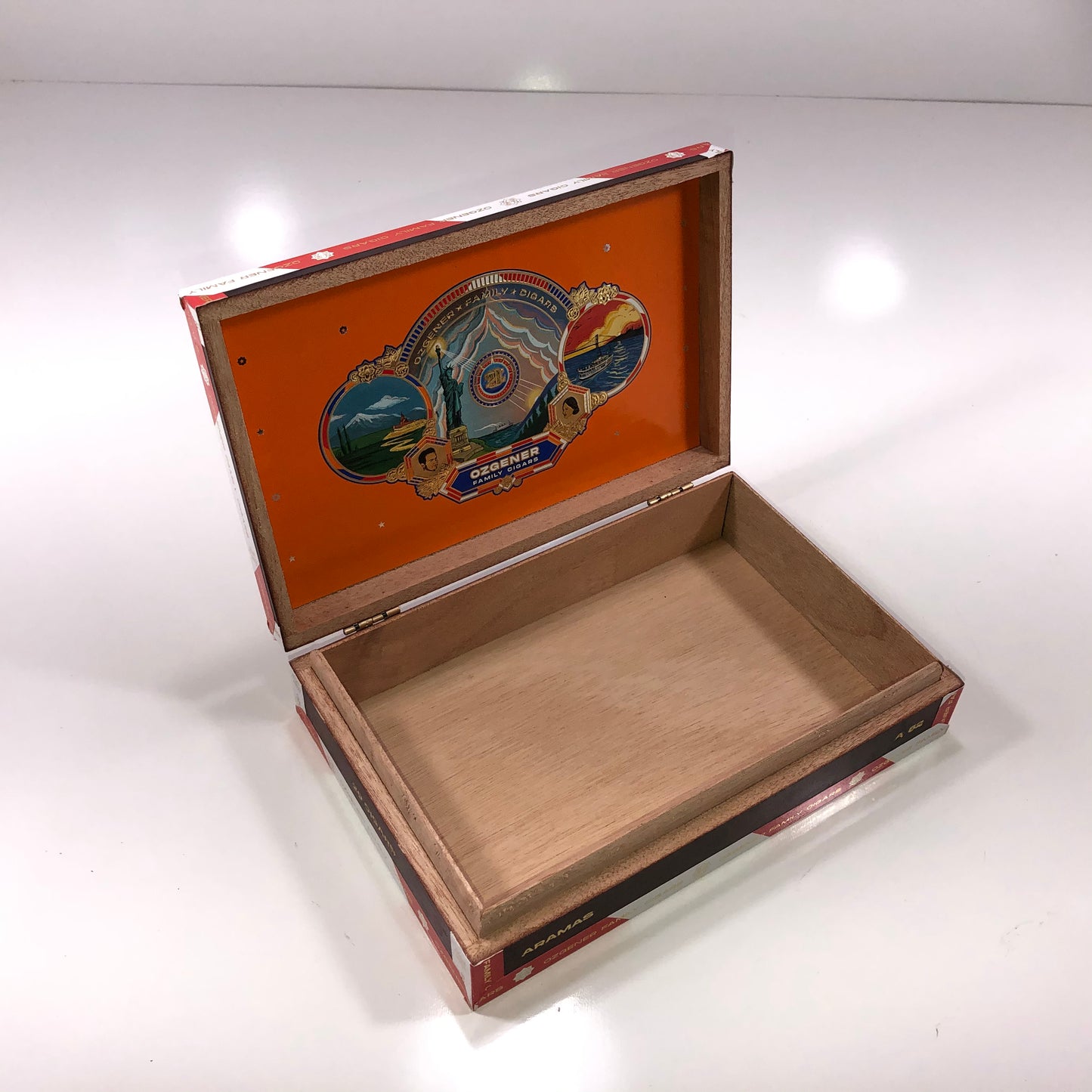 Ozgener Aramas A52 Empty Wooden Cigar Box 9x6x2