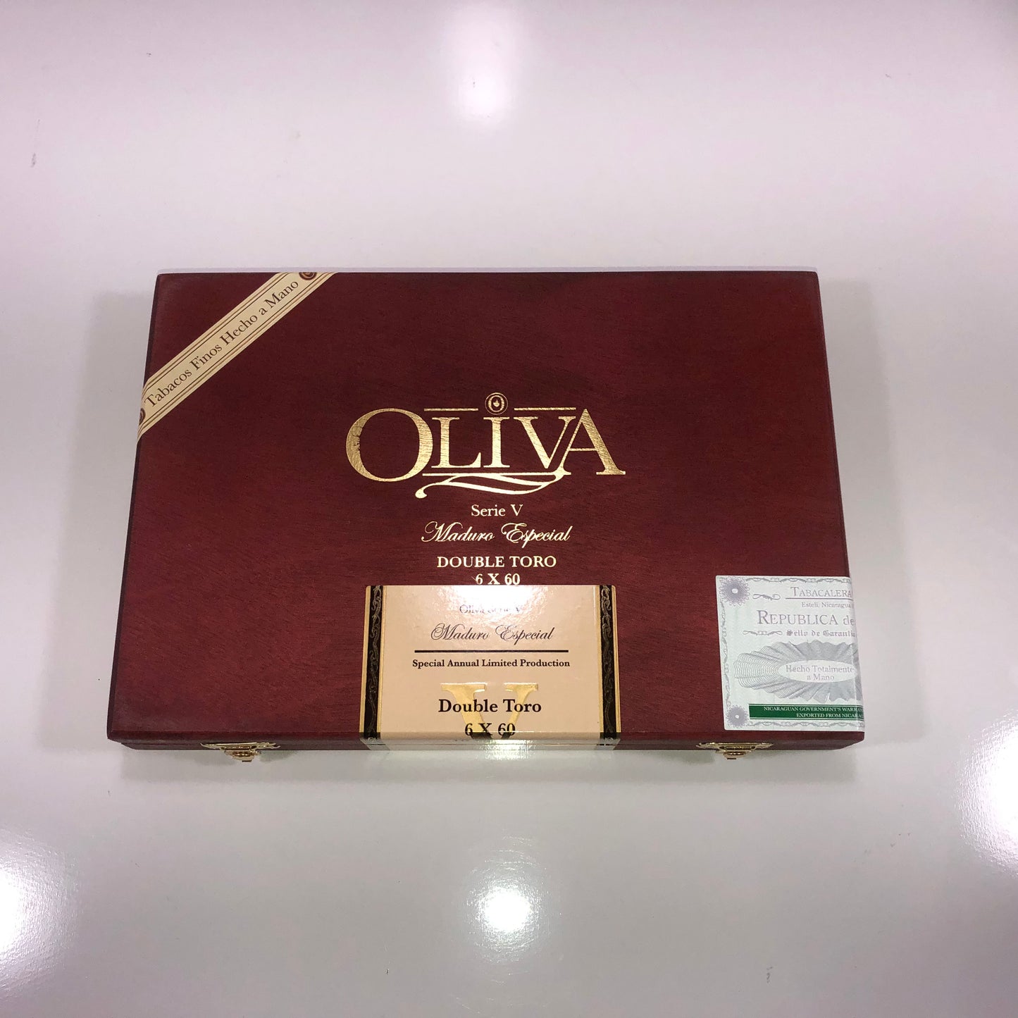 Oliva Serie V Maduro Double Toro Empty Wooden Cigar Box 10x7x1.5