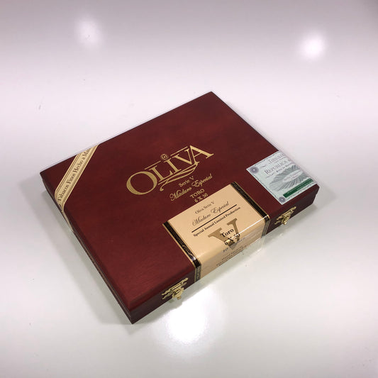 Oliva Serie V Maduro Toro Especial Empty Wooden Cigar Box 8.75x7x1.25