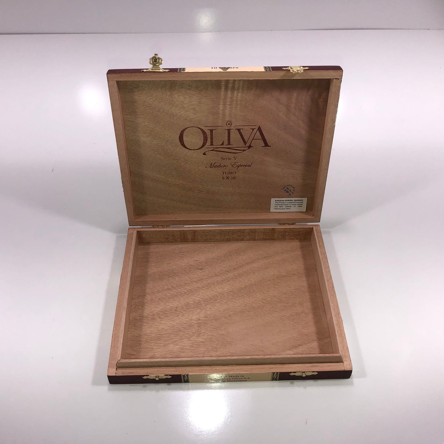 Oliva Serie V Maduro Toro Especial Empty Wooden Cigar Box 8.75x7x1.25